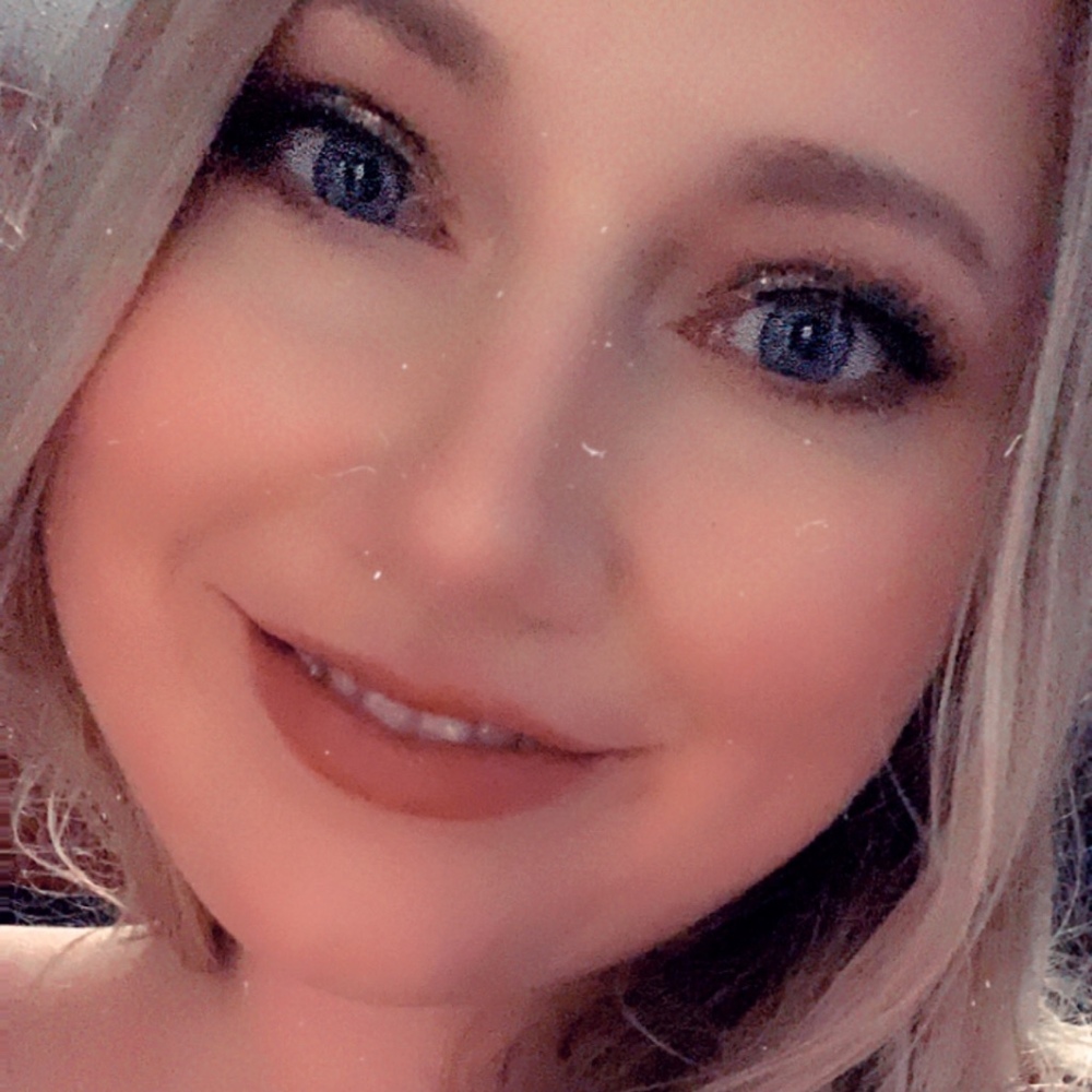 Meet your Posher, Gina